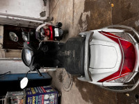 White Honda Activa 6G