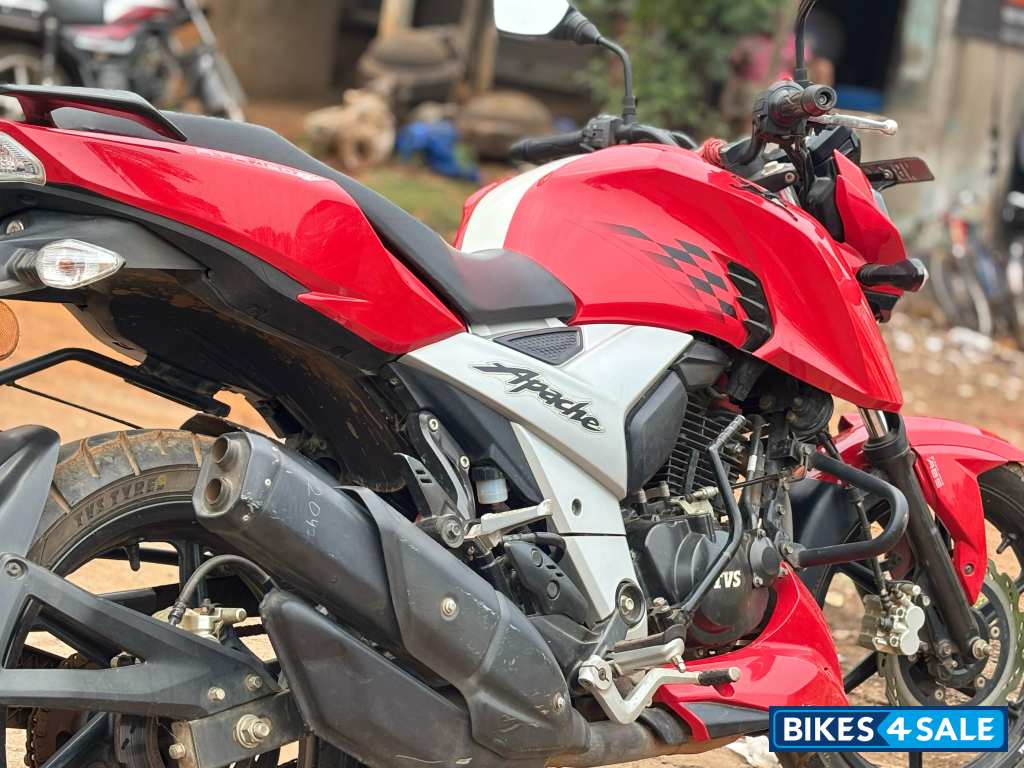 TVS Apache RTR 160 4V