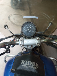 Bajaj Avenger 220 DTS-i