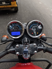 Roving Red Royal Enfield Thunderbird X 350