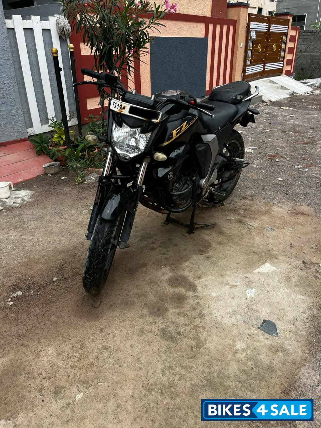 Yamaha FZ FI V2