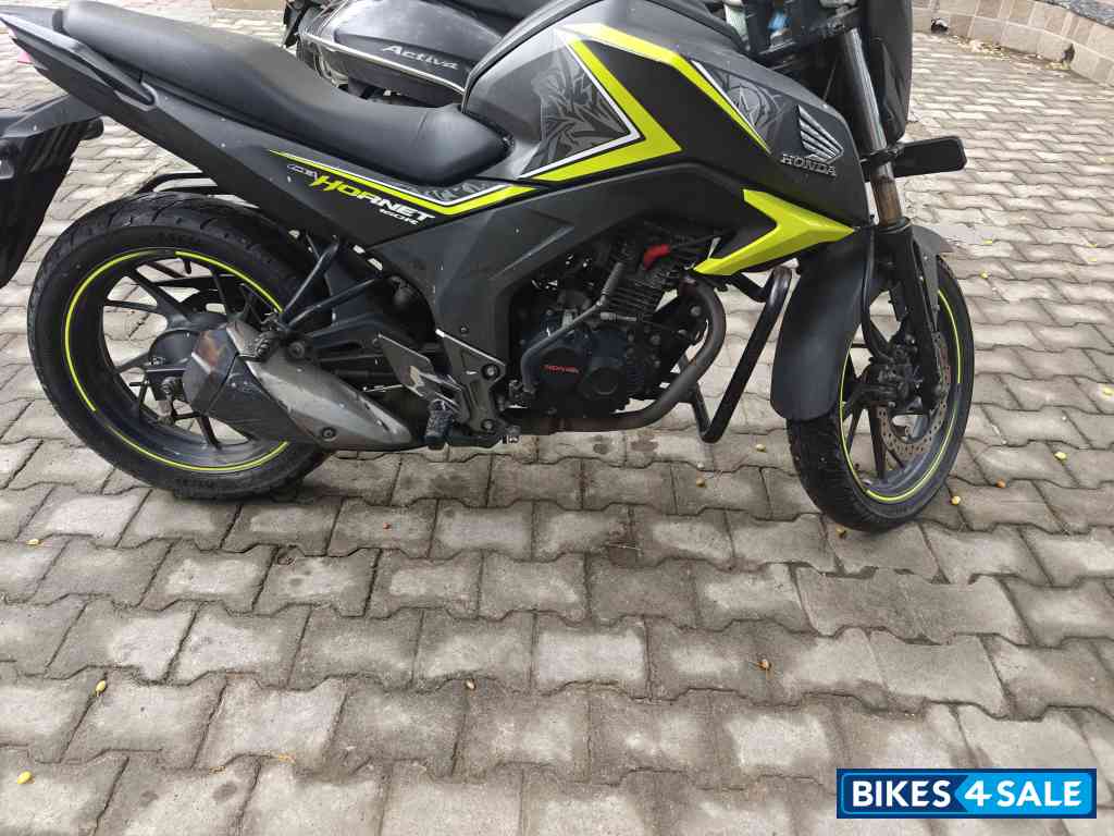 Honda CB Hornet 160R