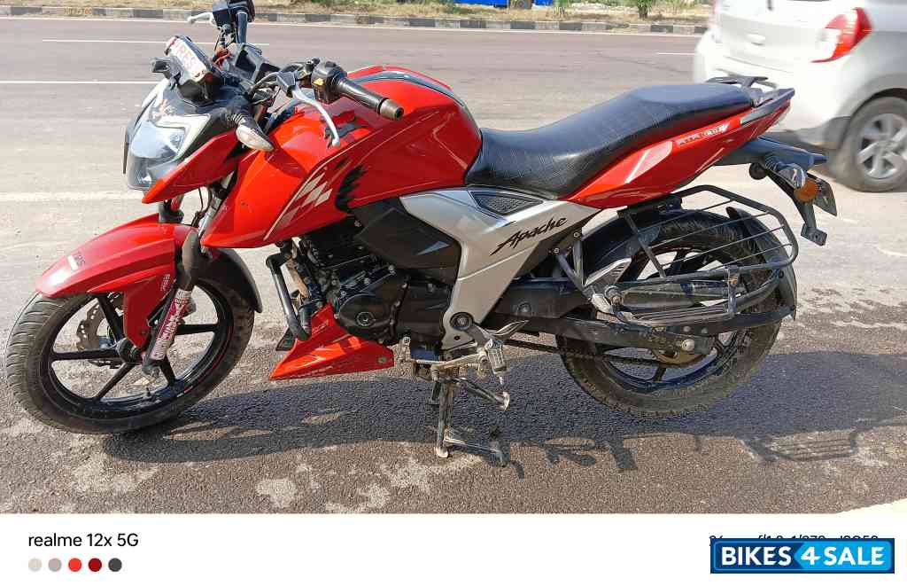 TVS Apache RTR 160 4V BS6