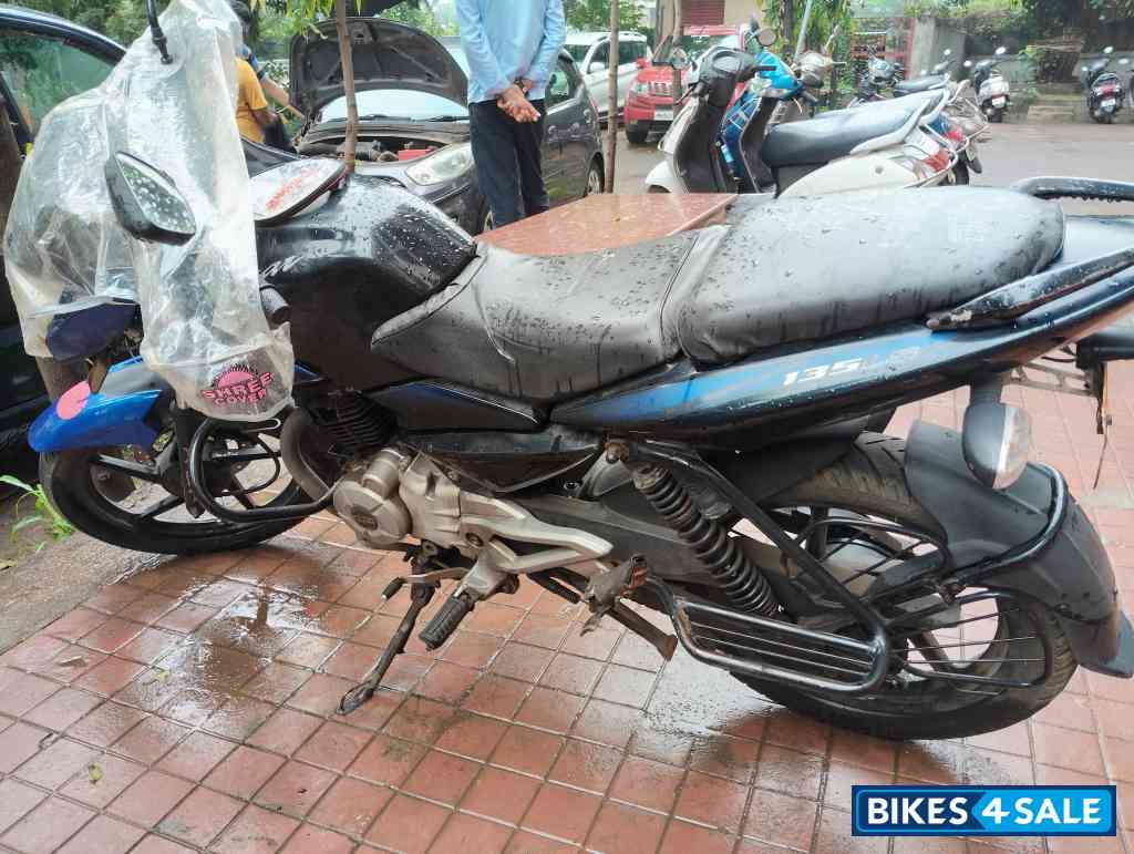 Bajaj Pulsar 135LS
