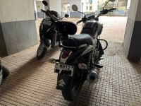 Bajaj V15
