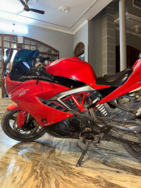 Racing Res TVS Apache RR 310