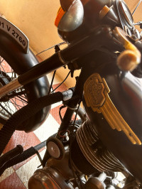 Black Royal Enfield Vintage Bullet