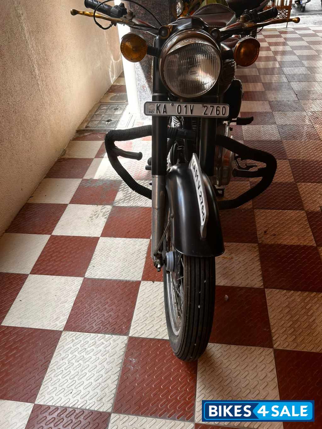 Black Royal Enfield Vintage Bullet