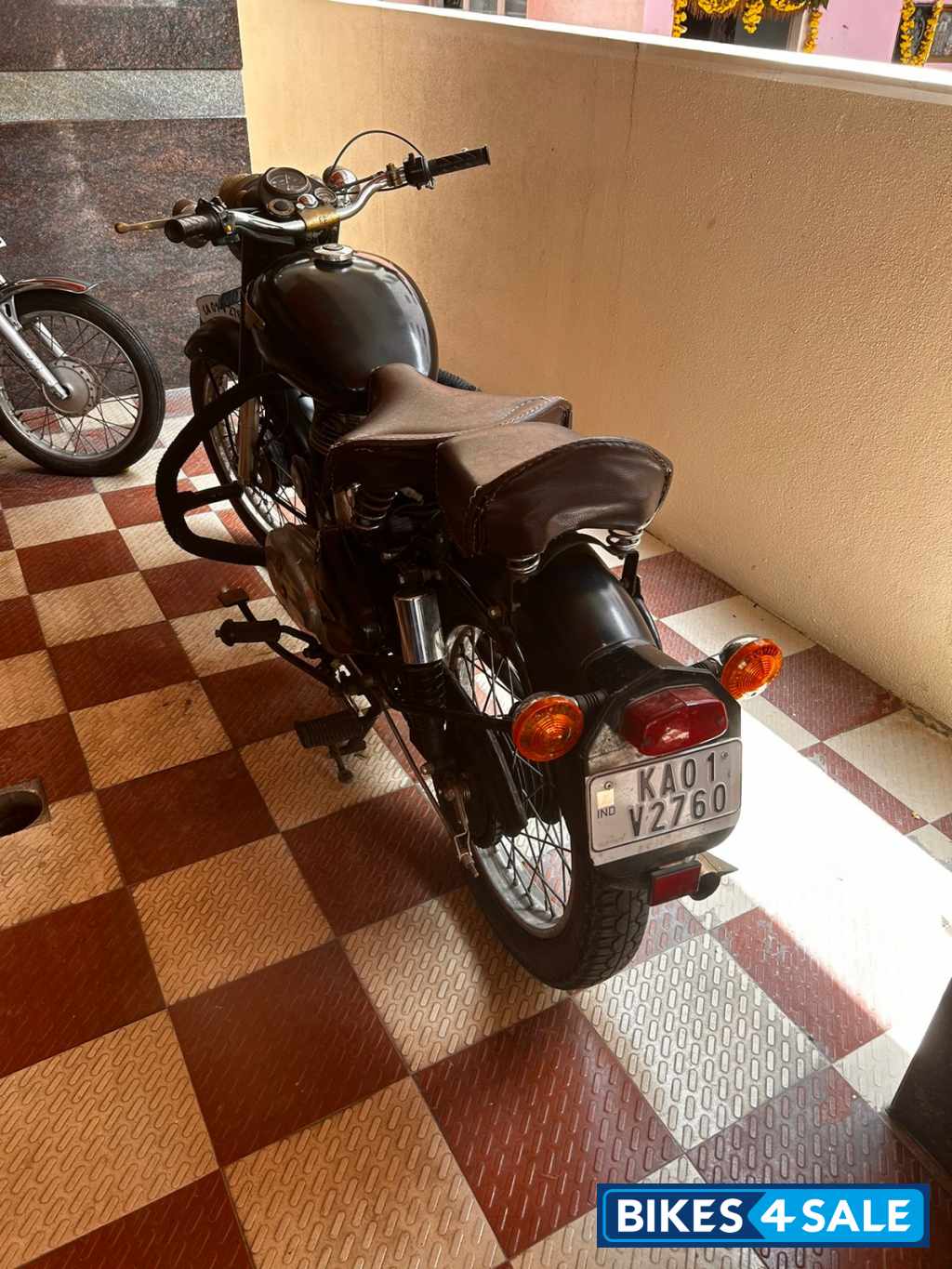 Black Royal Enfield Vintage Bullet