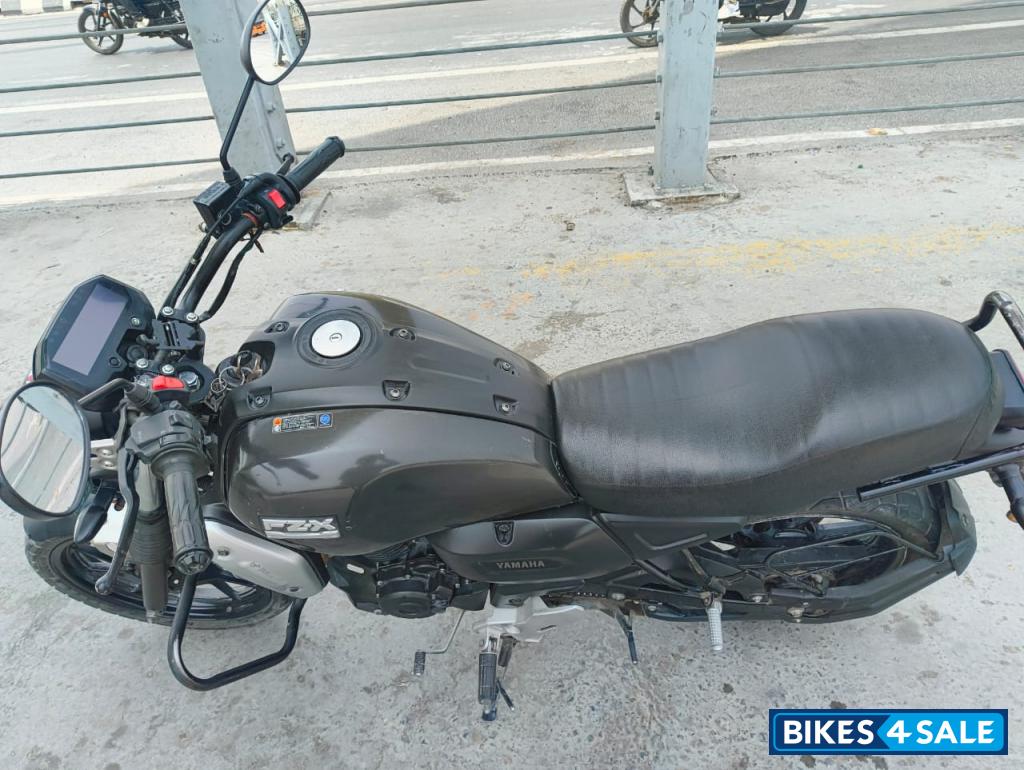 Mat Black Yamaha FZ-X