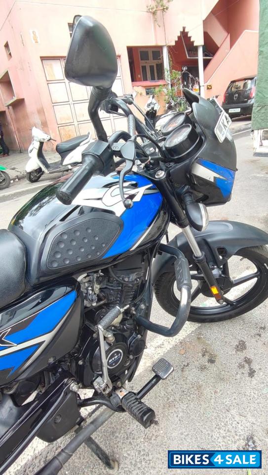 Black Bajaj CT110X