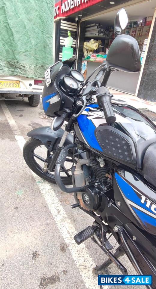 Black Bajaj CT110X