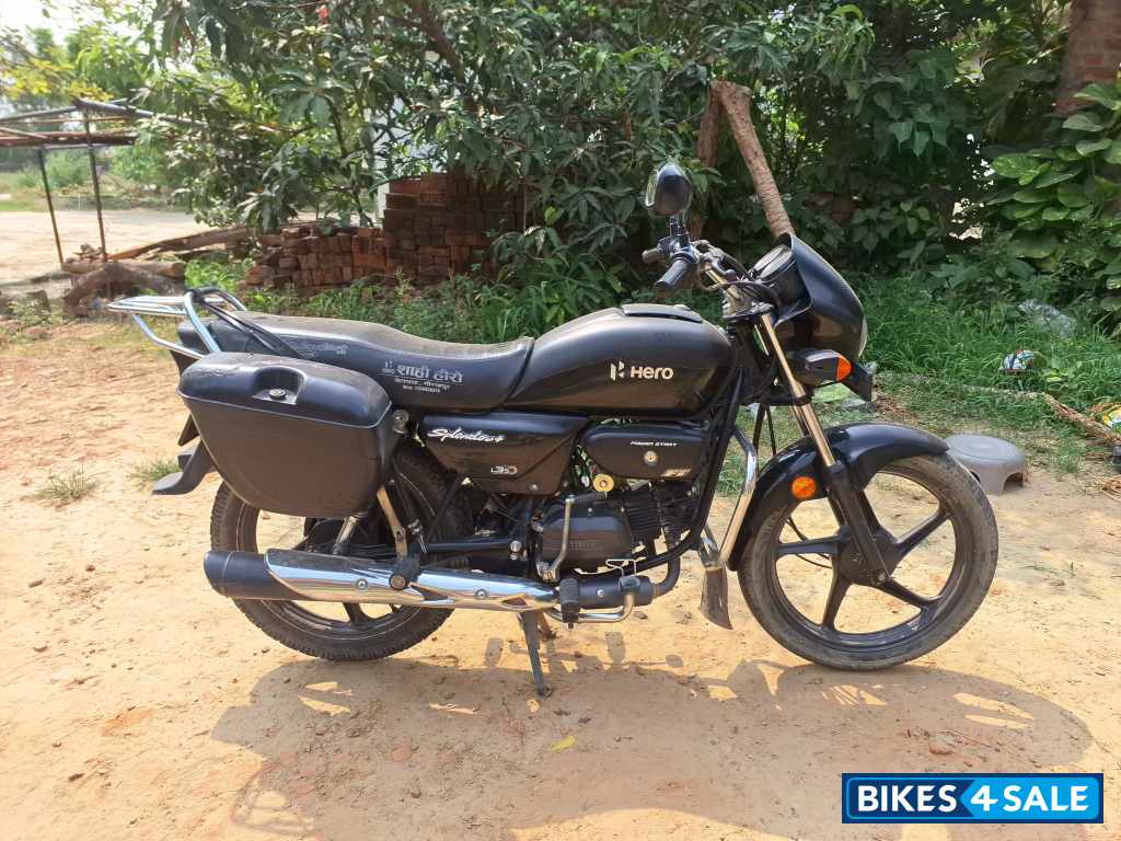 Fully Black Hero Splendor Plus BS6