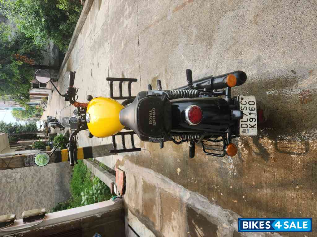 Yellow Royal Enfield Meteor 350