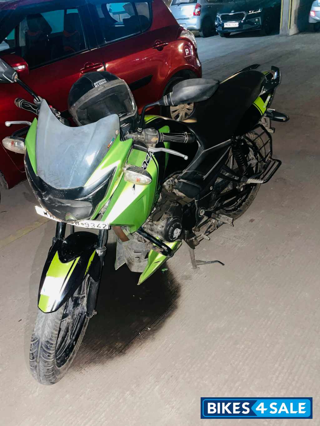 Green TVS Apache RTR 160