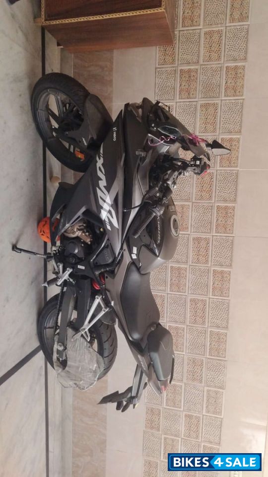 Matte Phantom Black Hero Karizma XMR