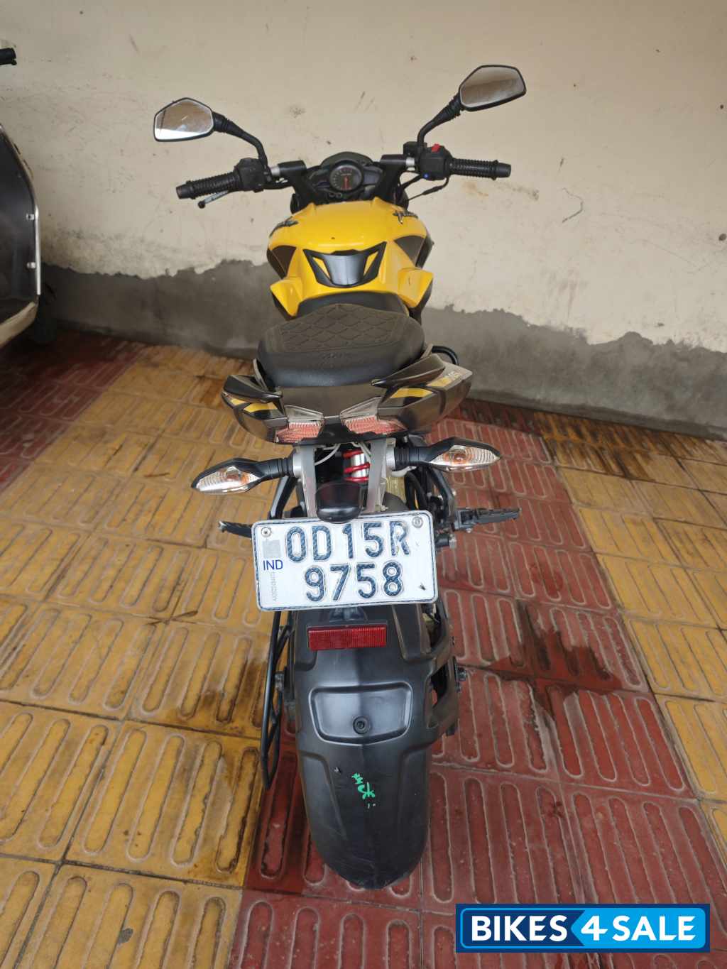 Bajaj Pulsar NS200