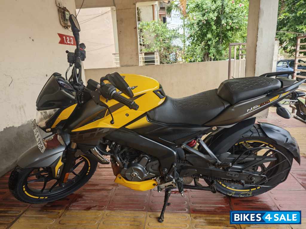 Bajaj Pulsar NS200