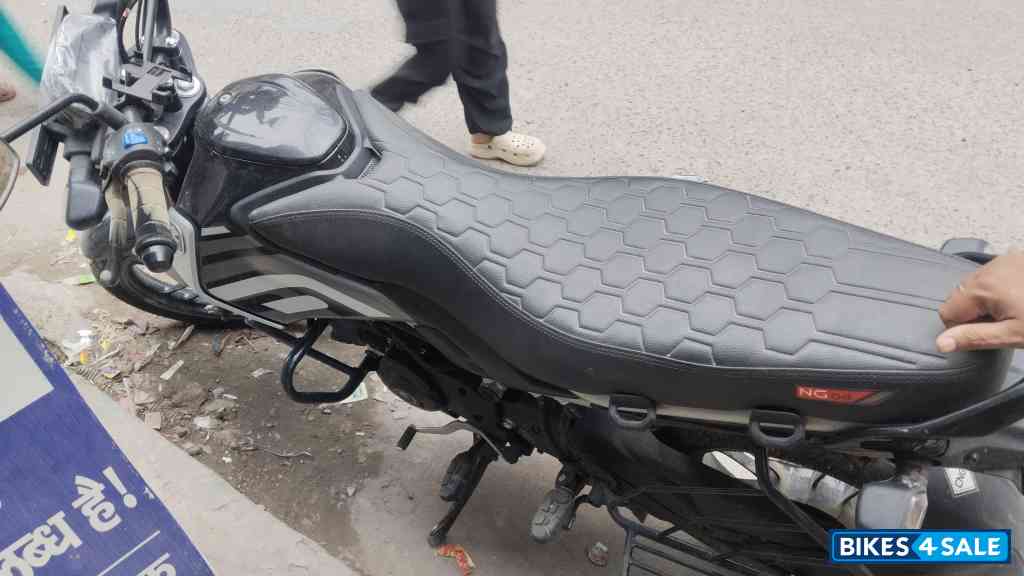 Bajaj Freedom 125 NG04 Drum LED