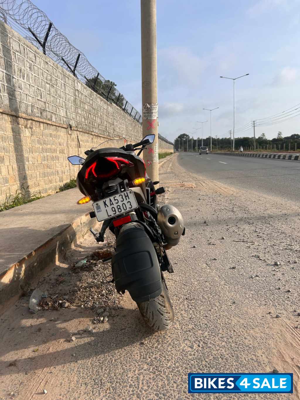 TVS Apache RR 310 TVS Apache RR 310