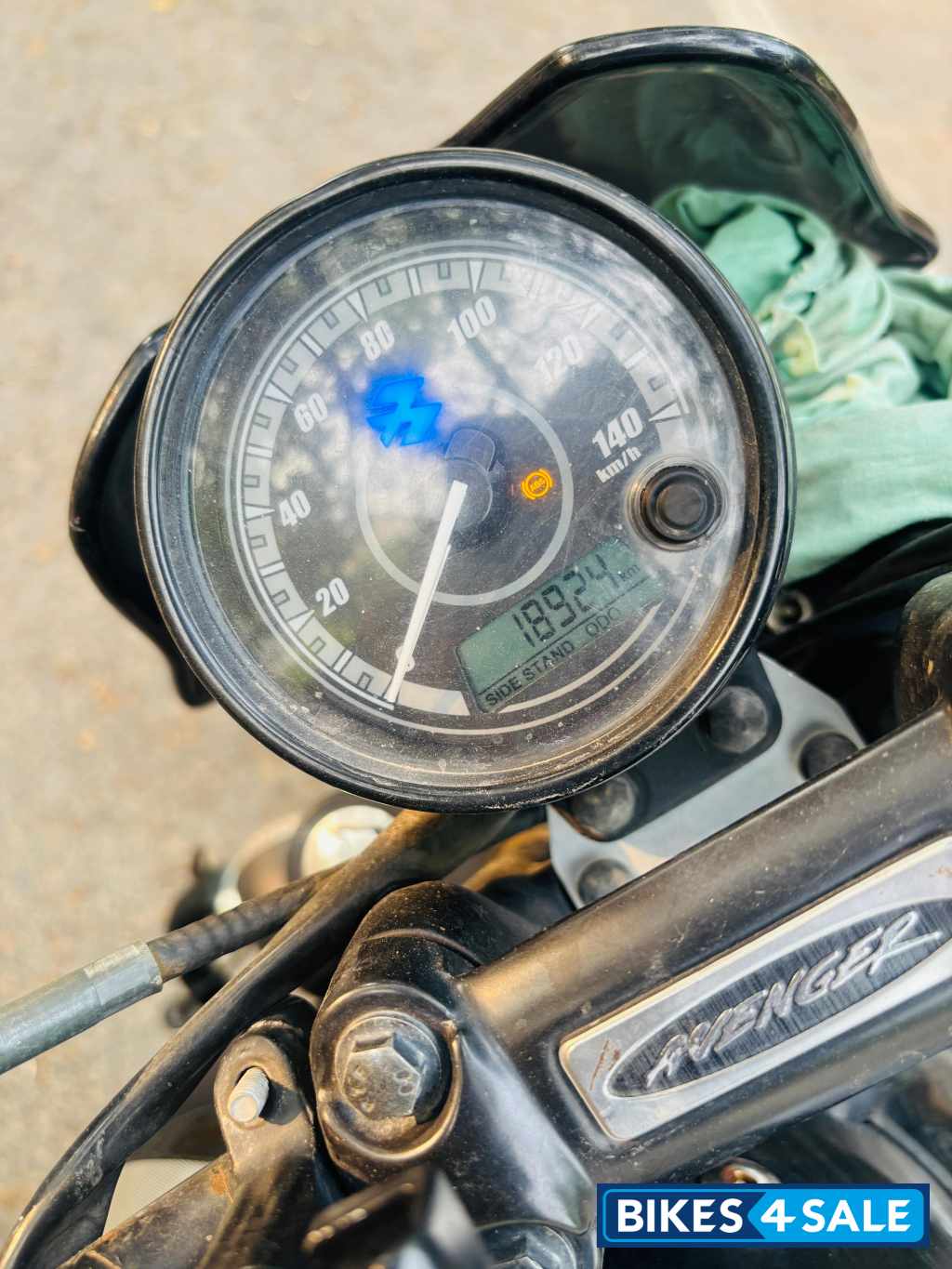 Black Bajaj Avenger Street 160 BS6 Black Bajaj Avenger Street 160 BS6