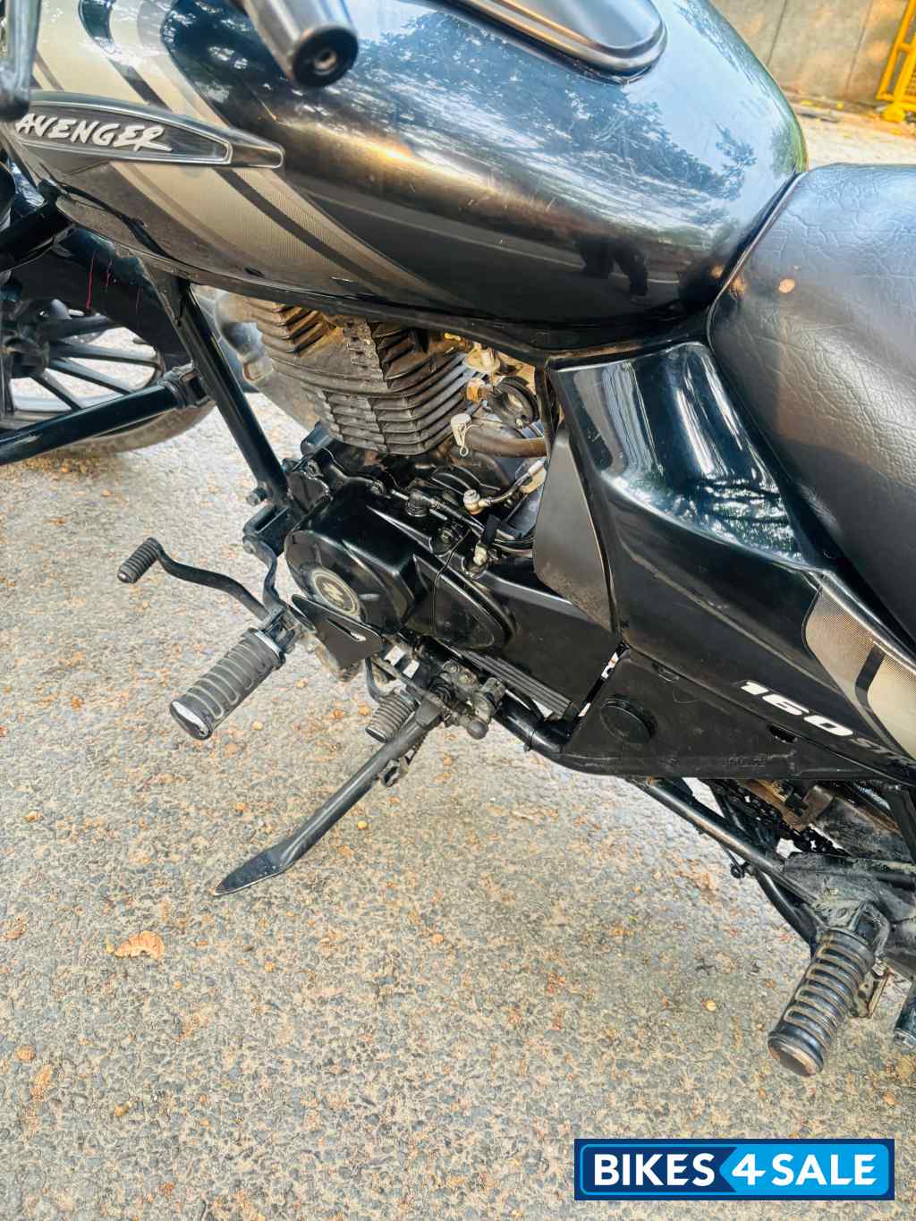 Black Bajaj Avenger Street 160 BS6 Black Bajaj Avenger Street 160 BS6