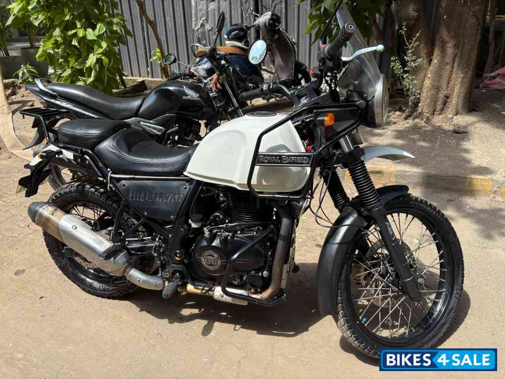 White Royal Enfield Himalayan