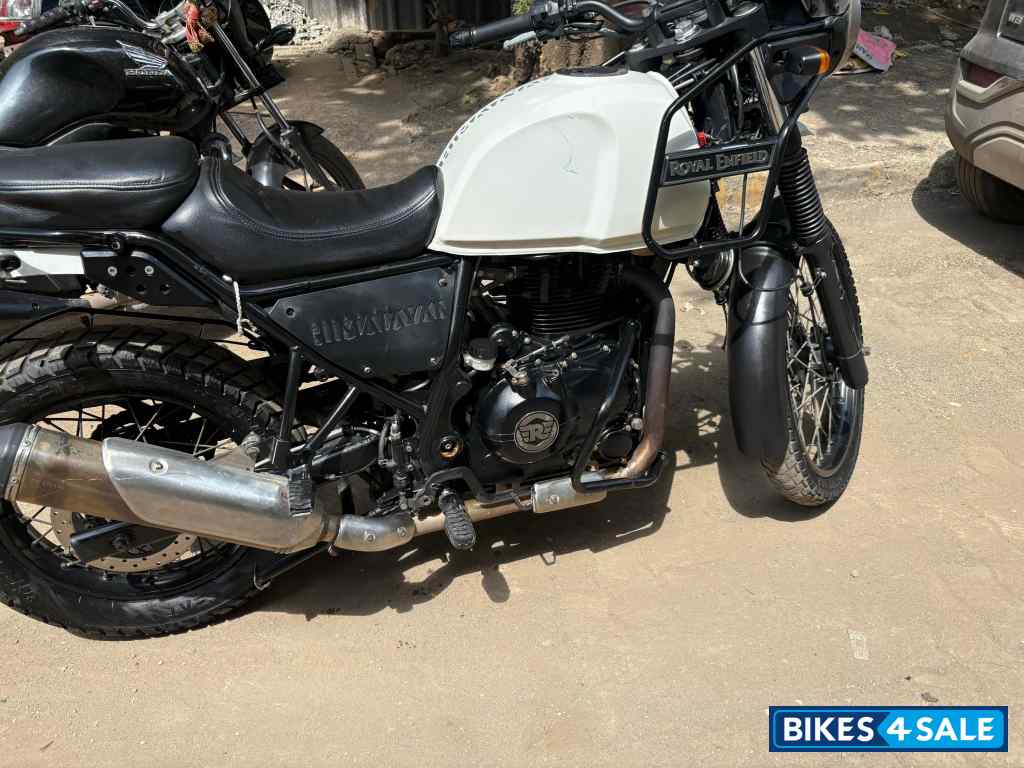 White Royal Enfield Himalayan