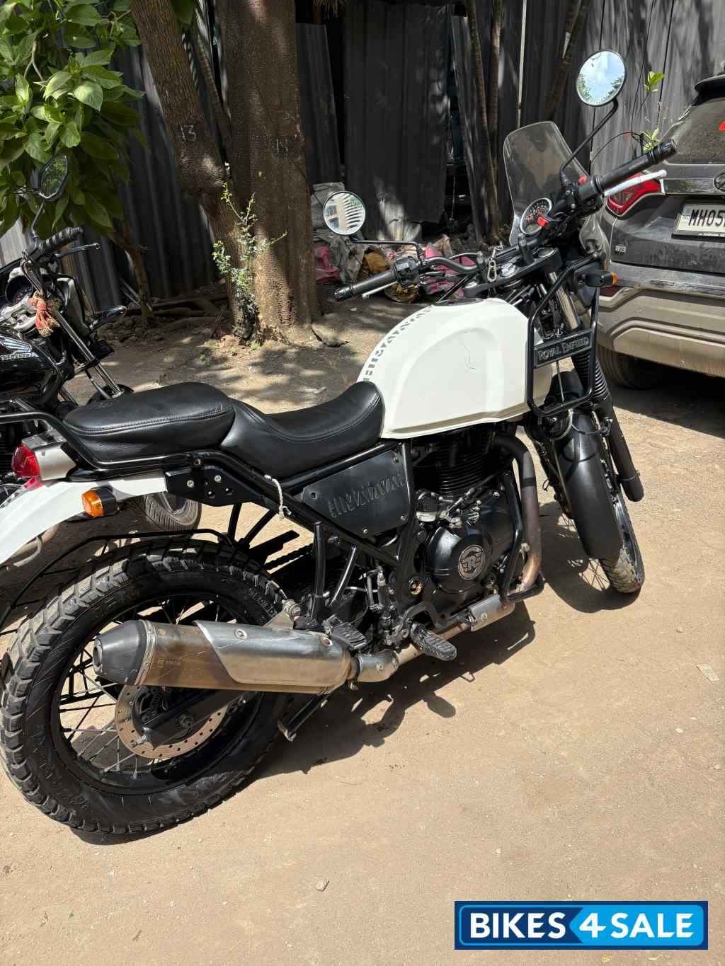 White Royal Enfield Himalayan