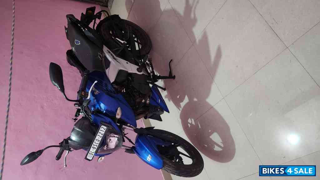 Met Blue TVS Apache RTR 160 4V