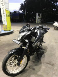 Glossy Pewter Grey Bajaj Pulsar NS200