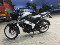 Glossy Pewter Grey Bajaj Pulsar NS200