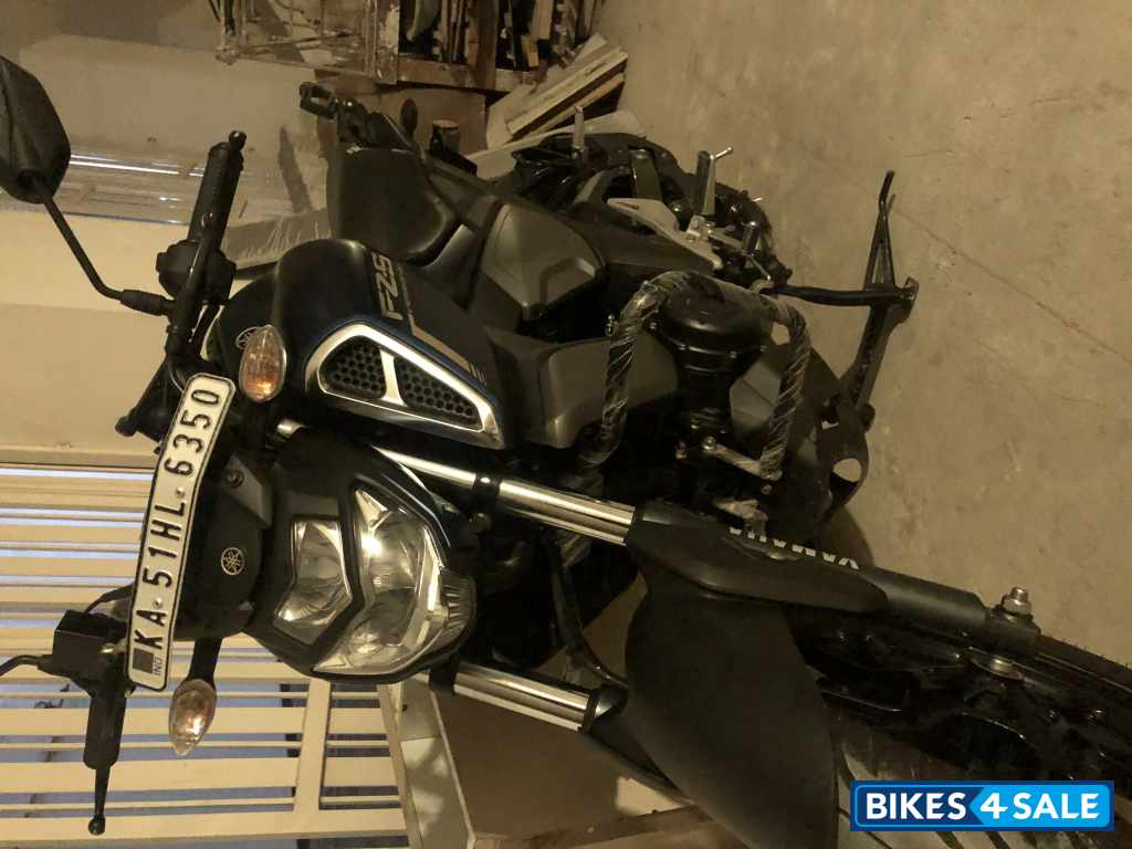 Blue Yamaha FZ-S FI V3 BS6