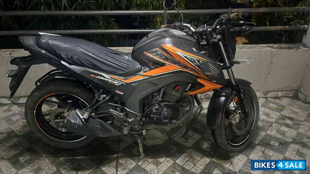 Honda CB Hornet 160R ABS