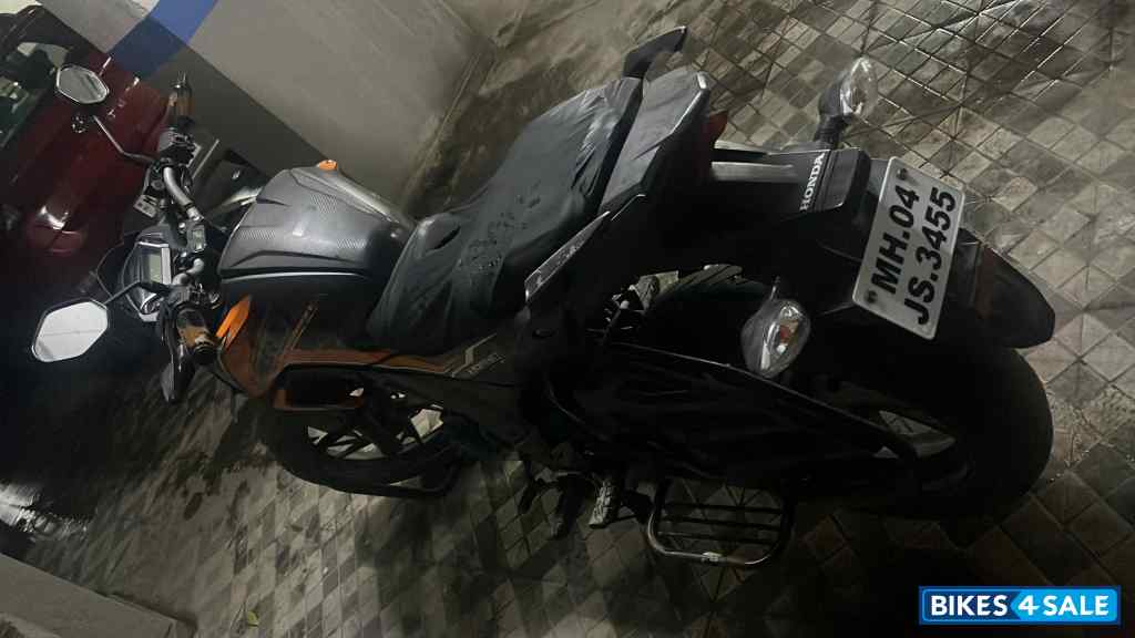 Honda CB Hornet 160R ABS