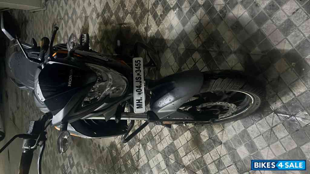 Honda CB Hornet 160R ABS