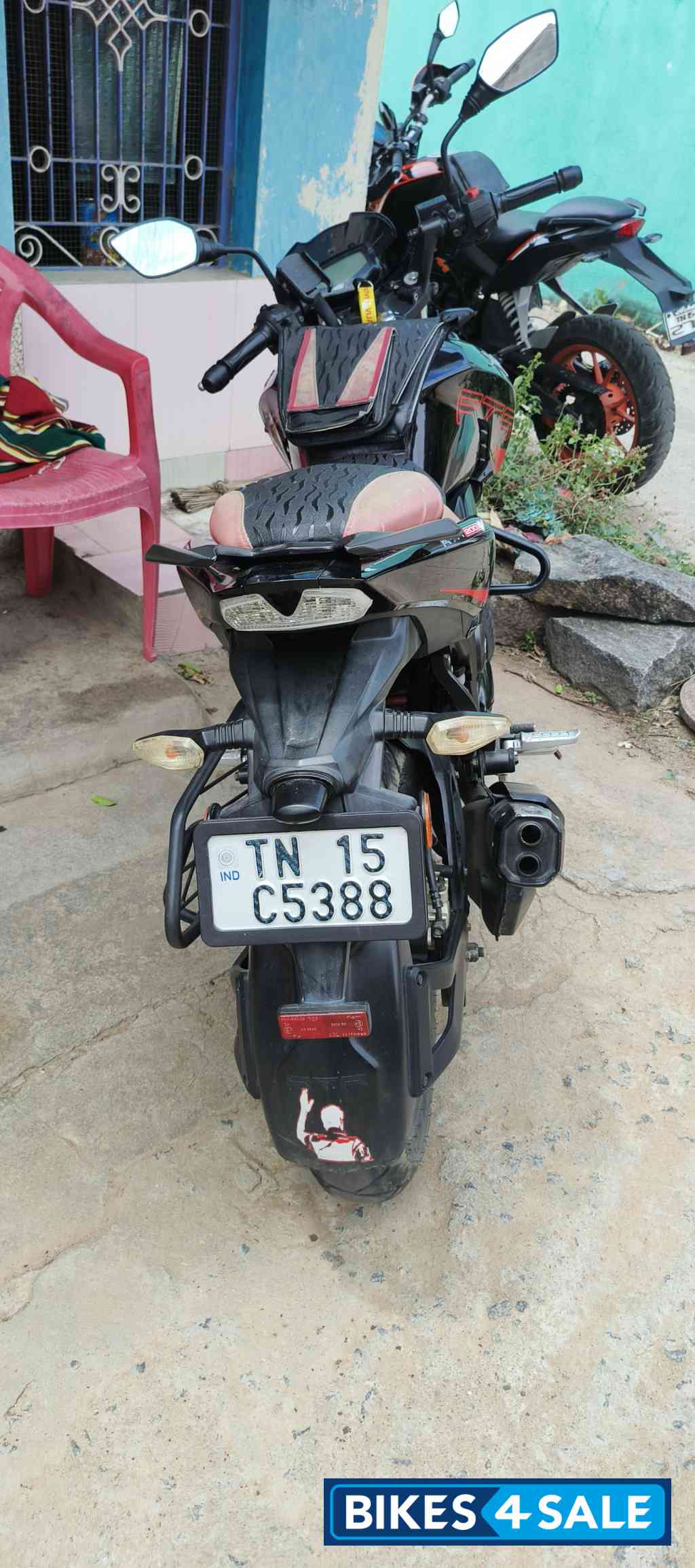 TVS Apache RTR 200 4V