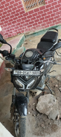 Black TVS Raider 125