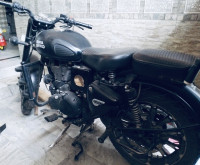 Stealth Black Royal Enfield Classic 500
