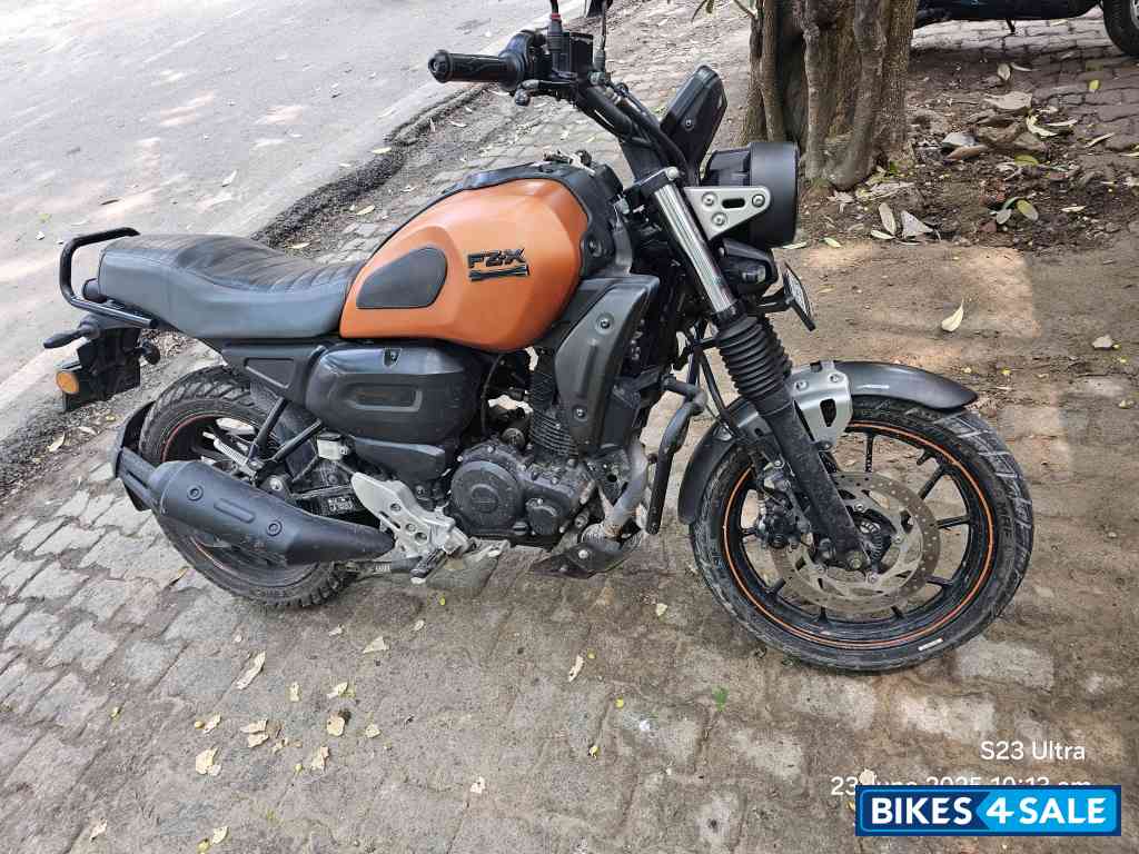 Mat Orange Yamaha FZ-X