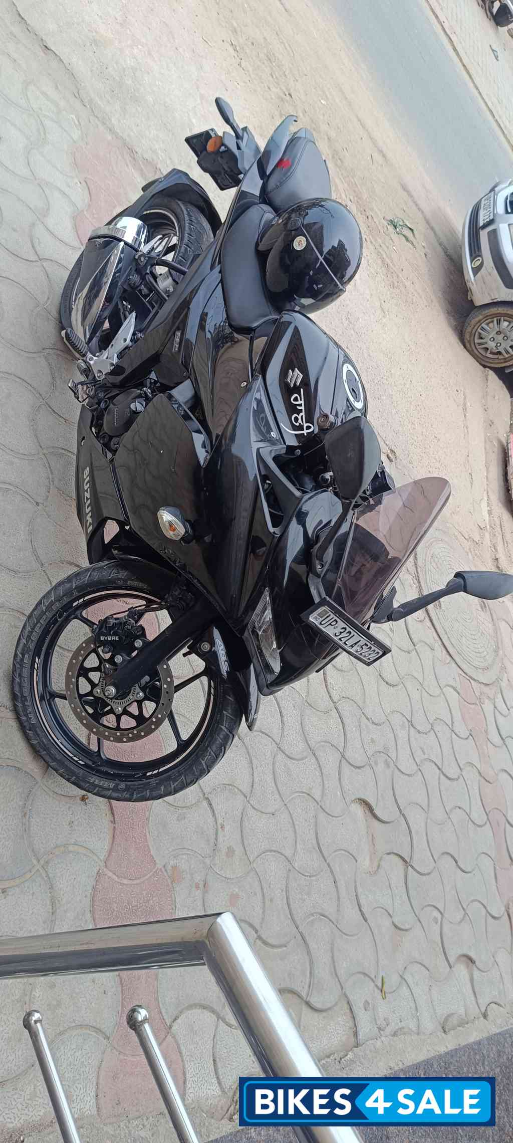 Suzuki Gixxer SF Fi