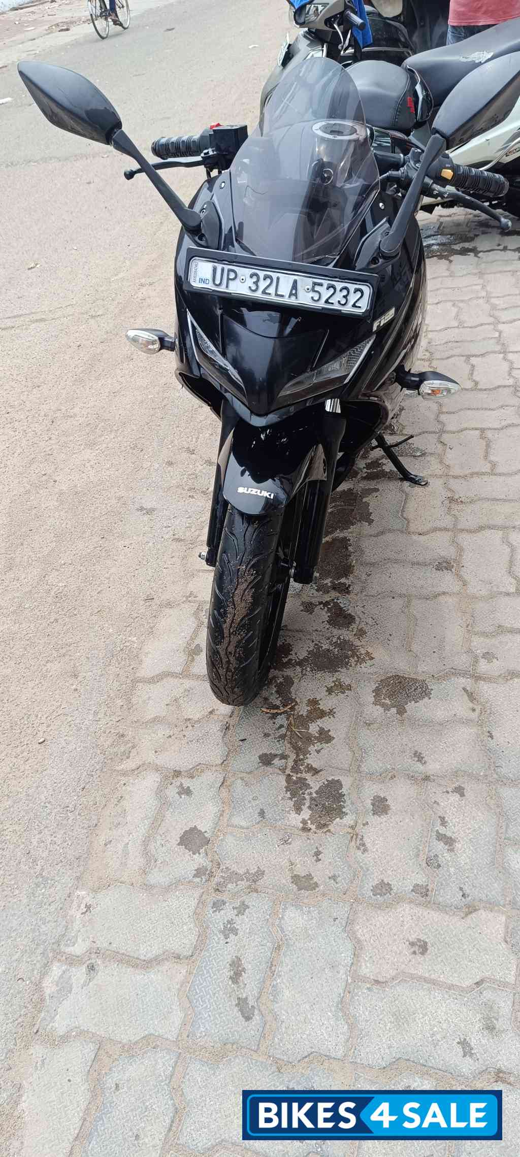 Suzuki Gixxer SF Fi