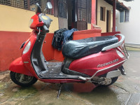 Red Suzuki Access 125
