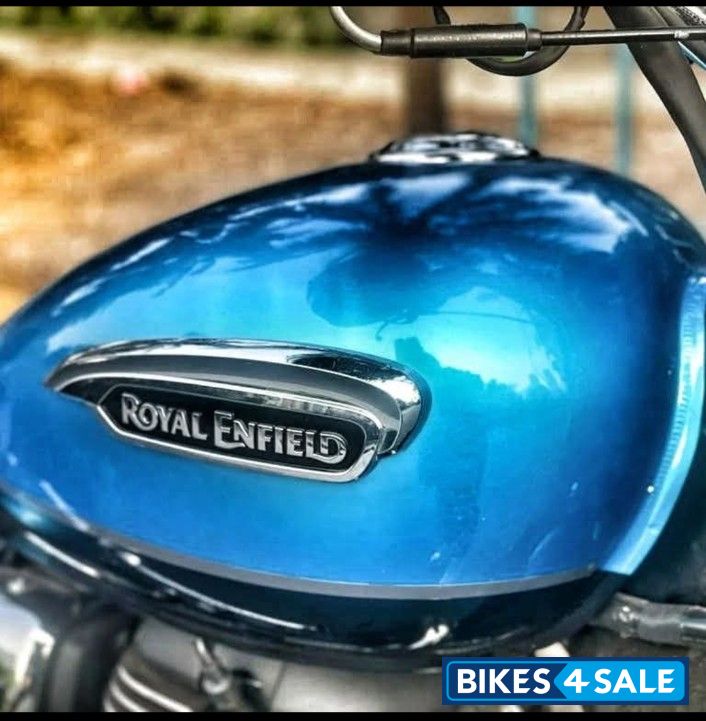 Blue Royal Enfield Meteor 350 Supernova