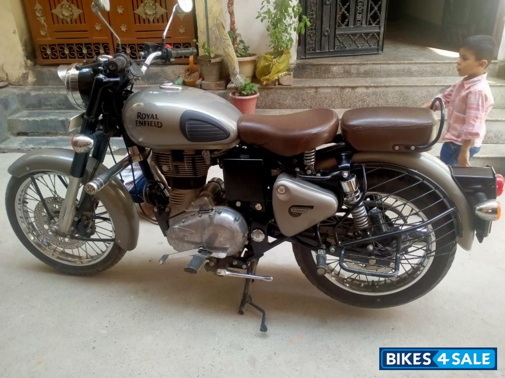 Royal Enfield Classic Gunmetal Grey