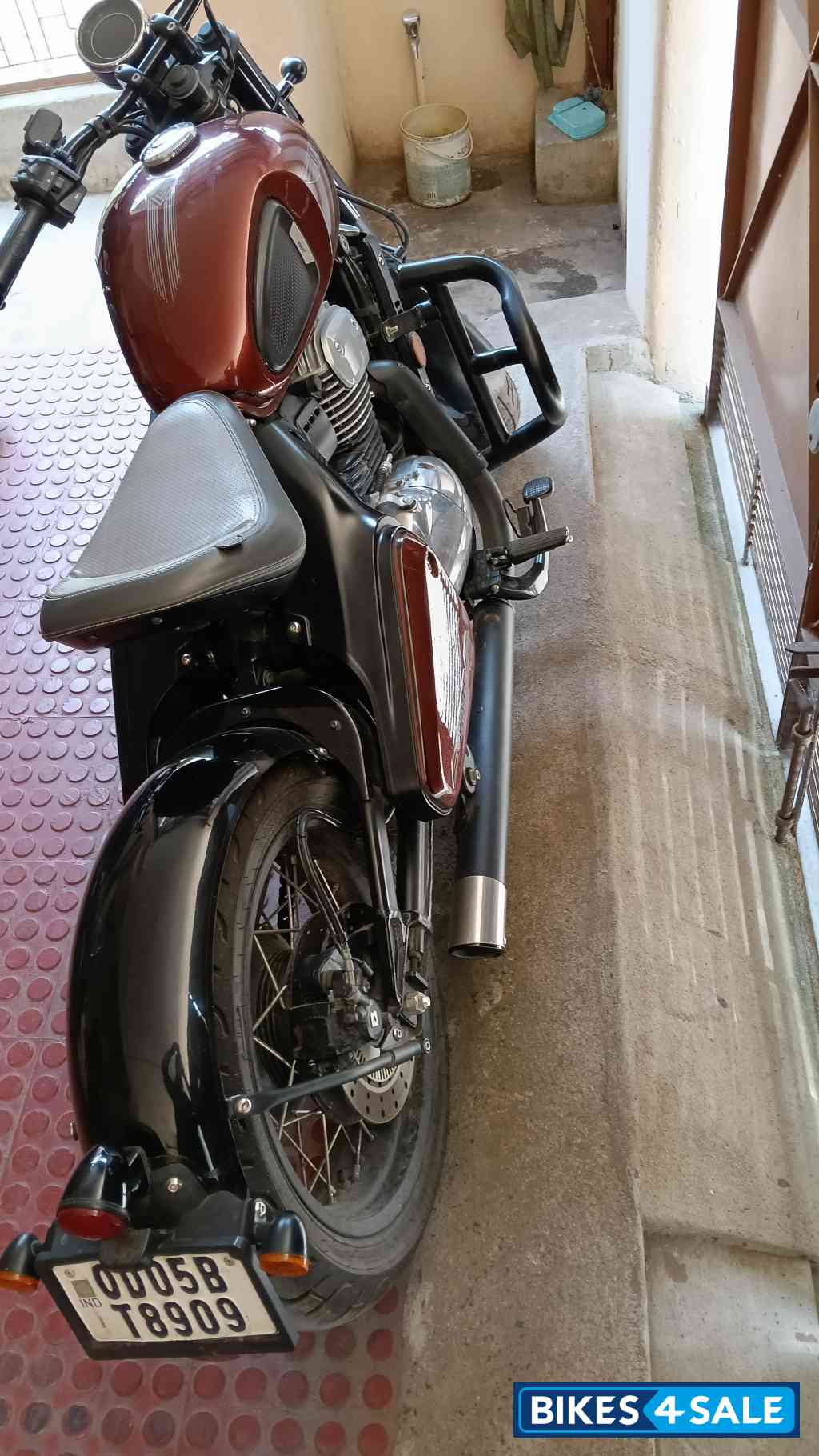 Jawa 42 Bobber Dual Channel ABS