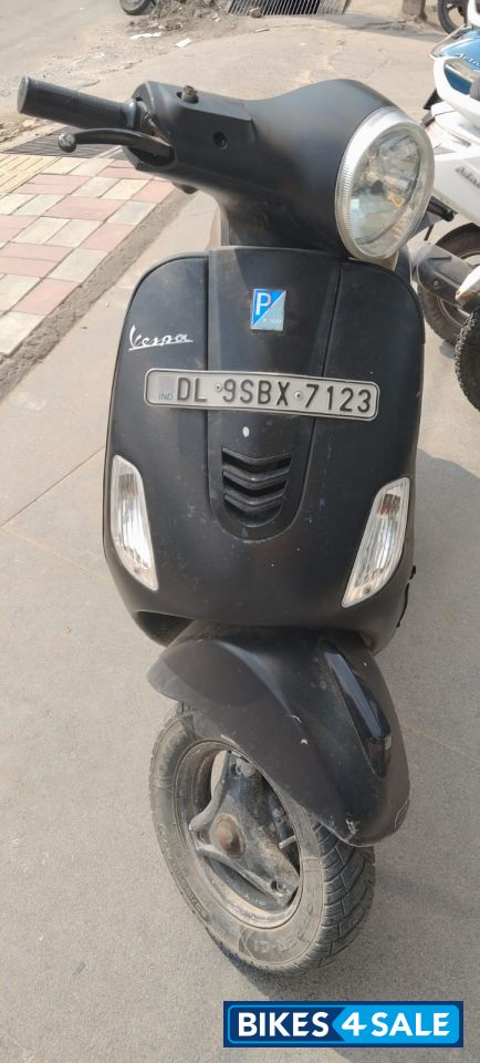 Matt Black Vespa Notte 125