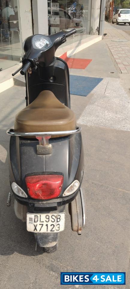 Matt Black Vespa Notte 125