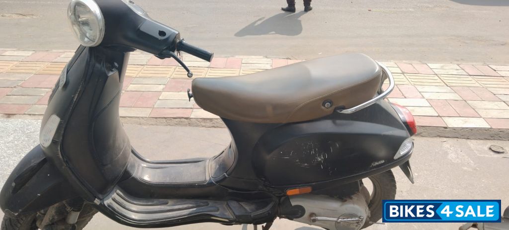 Matt Black Vespa Notte 125