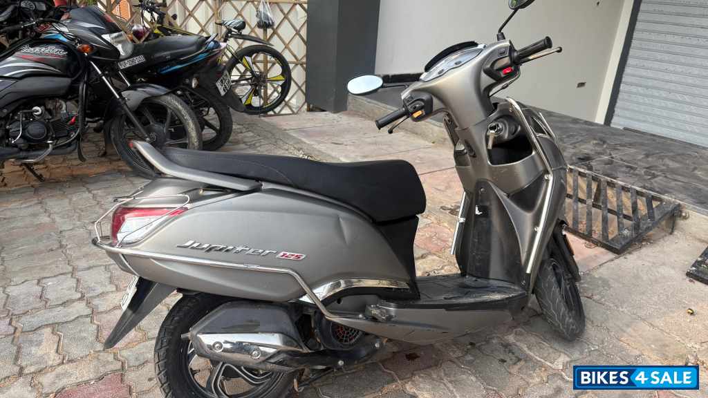 Grey TVS 2022 Jupiter ZX Disc Grey TVS 2022 Jupiter ZX Disc